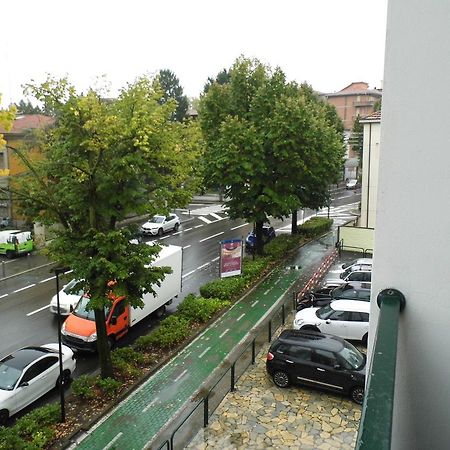 Bilocale Mentana 21 Apartment Parma Exterior photo